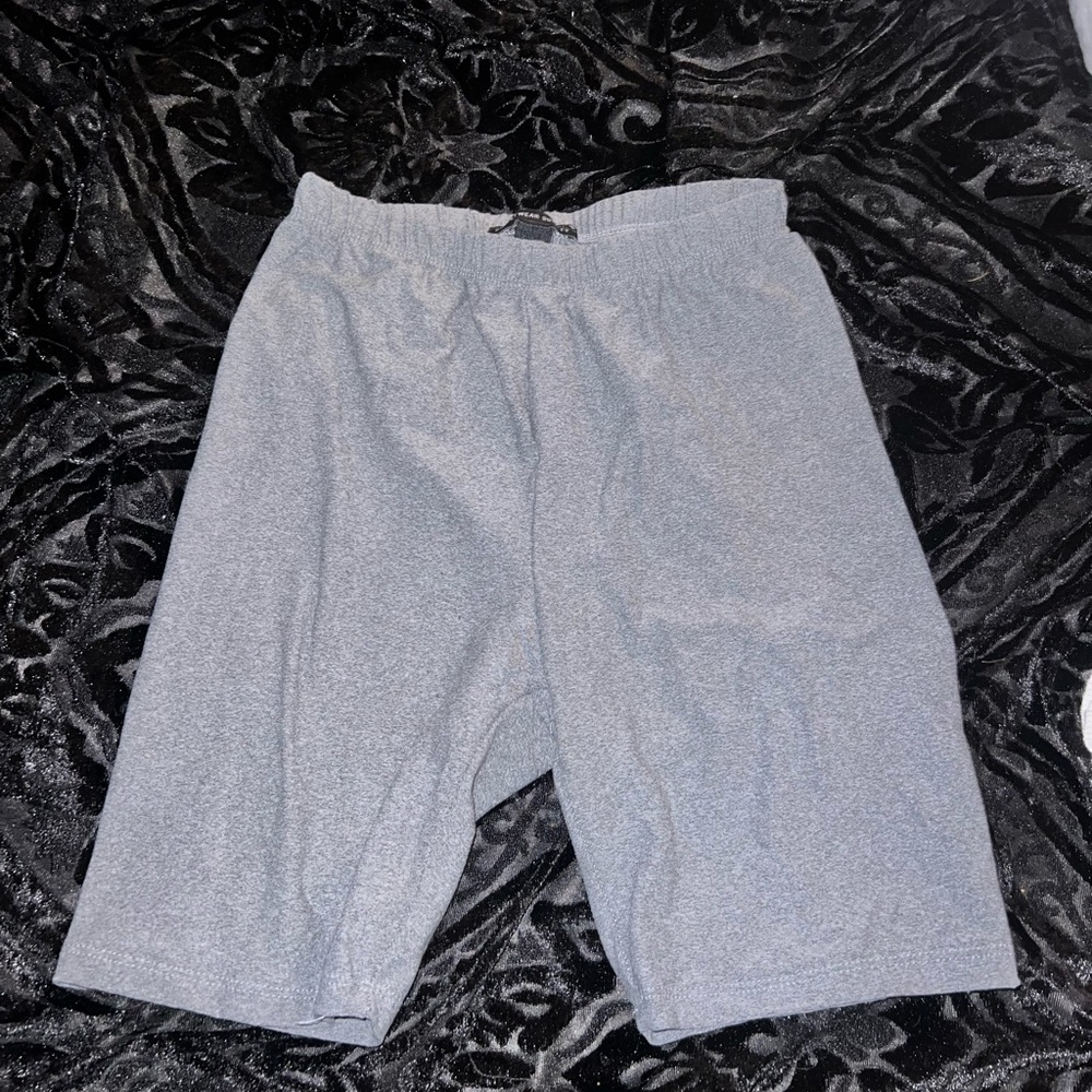 gray biker shorts